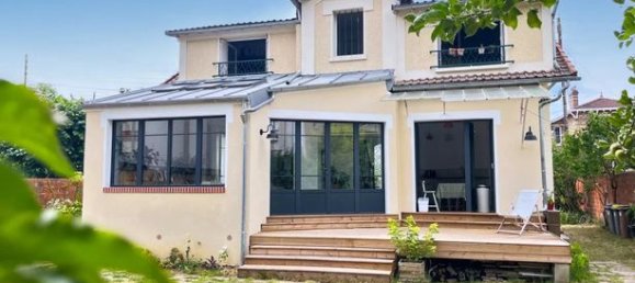 5 bedrooms House in Chatou, France No. 279539 16