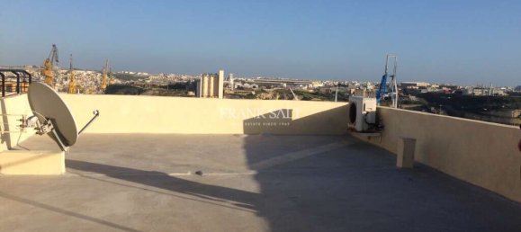 2 bedrooms Apartment in Floriana, Malta No. 3734 14