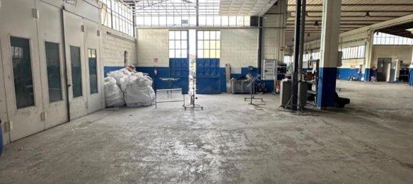 مستودع في Massa, Italy 1600متر مربع رقم 63227 13