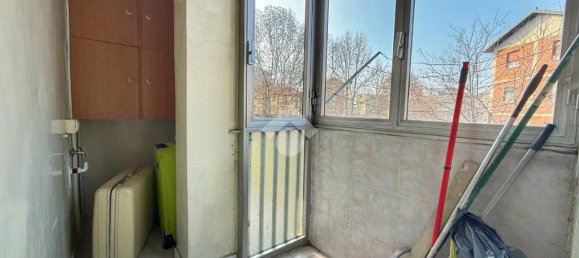 1 bedroom Apartment in Turin, Italy No. 49718 11