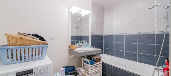 Квартира с 2 спальнями в Ла Риш, Франция № 39956 5