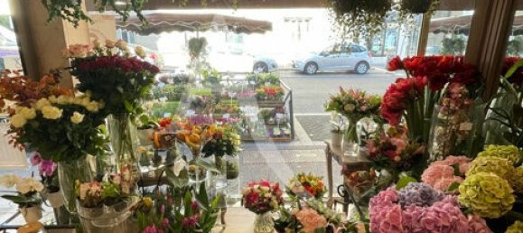 140m² Commercial property in Fontenay-sous-Bois, France No. 182170 2