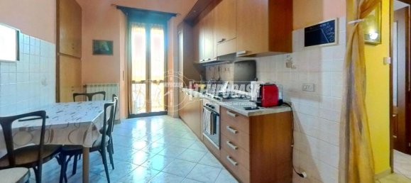 3-salle Appartement à Turin, Italy No. 139405 17