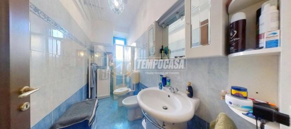 3-salle Appartement à Turin, Italy No. 139405 9