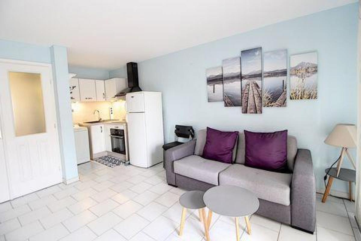 Studio à condo à Fréjus, France No. 7783