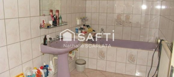 4 chambres Maison à Mouzon, France No. 235326 7