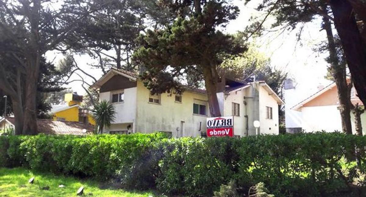 2 bedrooms House in Mar del Plata, Argentina No. 77555