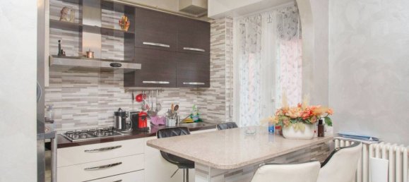 3 rooms Apartment in Milan, Italy No. 241466 7