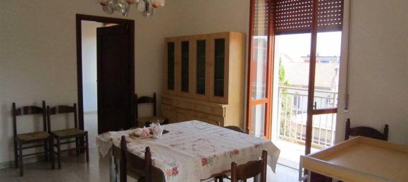 7 rooms Apartment in Crosia, Italy No. 111620 5