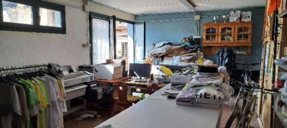 5 bedrooms House in Vicolungo, Italy No. 359399 10