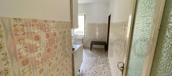 7 rooms House in Sant'Andrea del Garigliano, Italy No. 70483 10