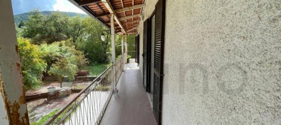 7 rooms House in Sant'Andrea del Garigliano, Italy No. 70483 6