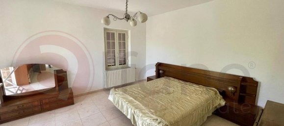 7 rooms House in Sant'Andrea del Garigliano, Italy No. 70483 12