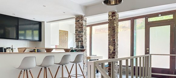 95m² Office in Paris, France No. 173376 2