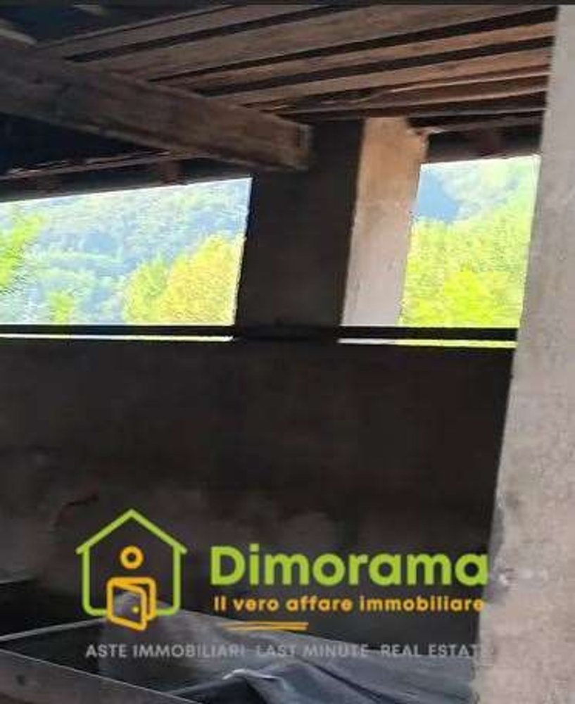 5-Zimmer Wohnung in Barga, Italy, Nr. 189319