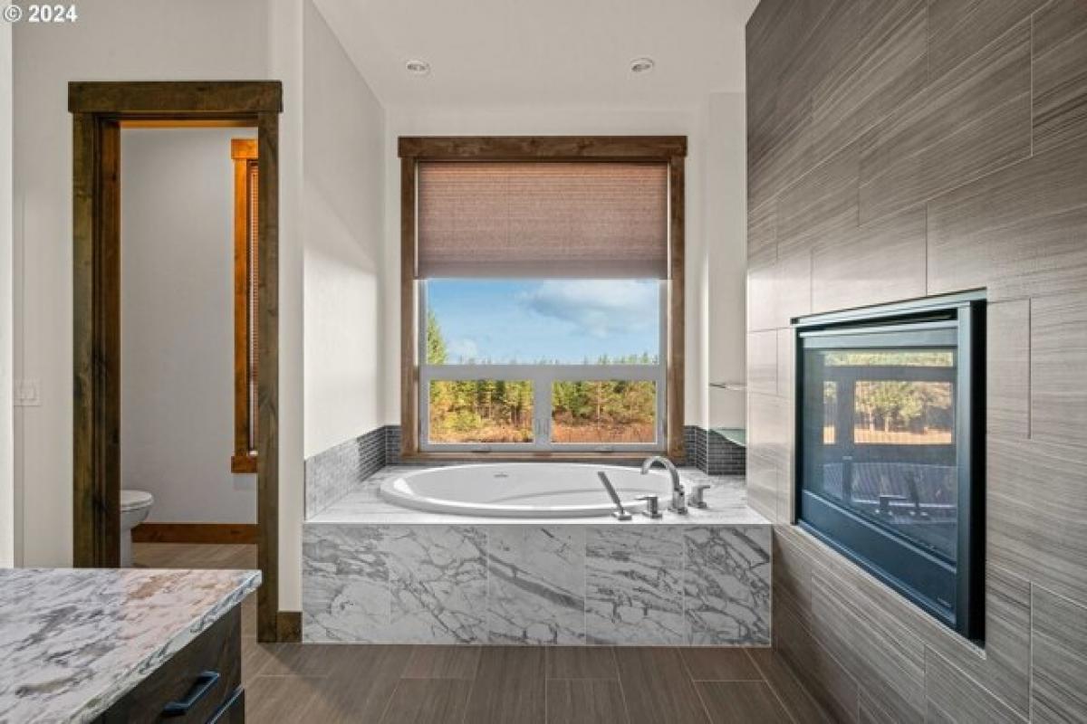 5 bedrooms House in Newberg, USA No. 401535