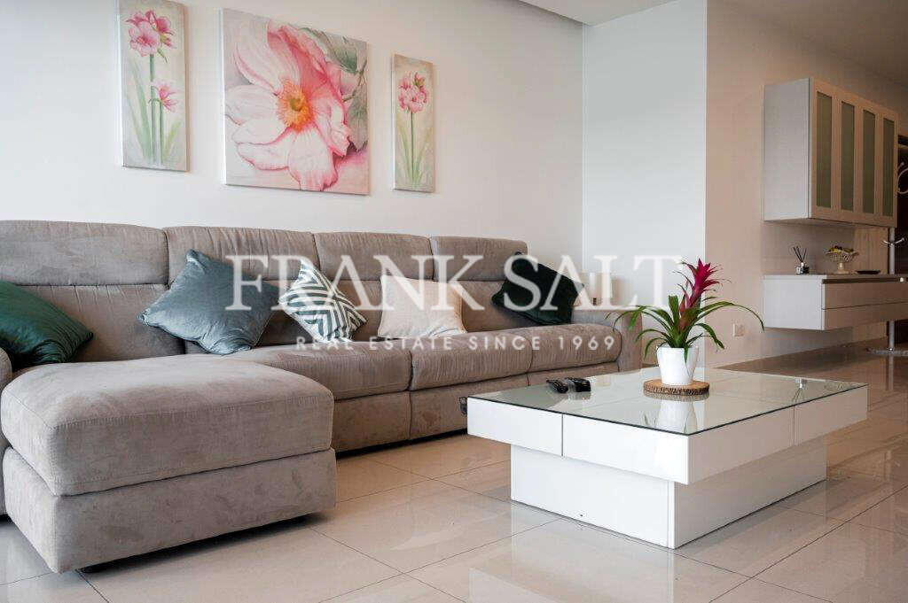 3 bedrooms Apartment in Mellieha, Malta No. 8027