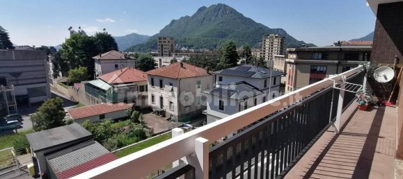 Квартира с 3 спальнями в Лекко, Италия № 312548 4