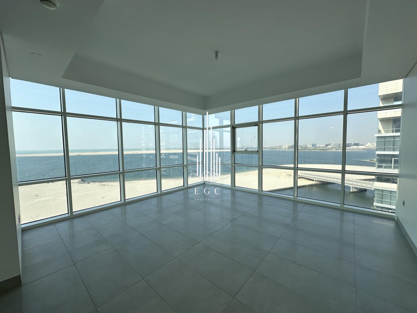 3 bedrooms Apartment in Al Raha Beach, UAE No. 93772