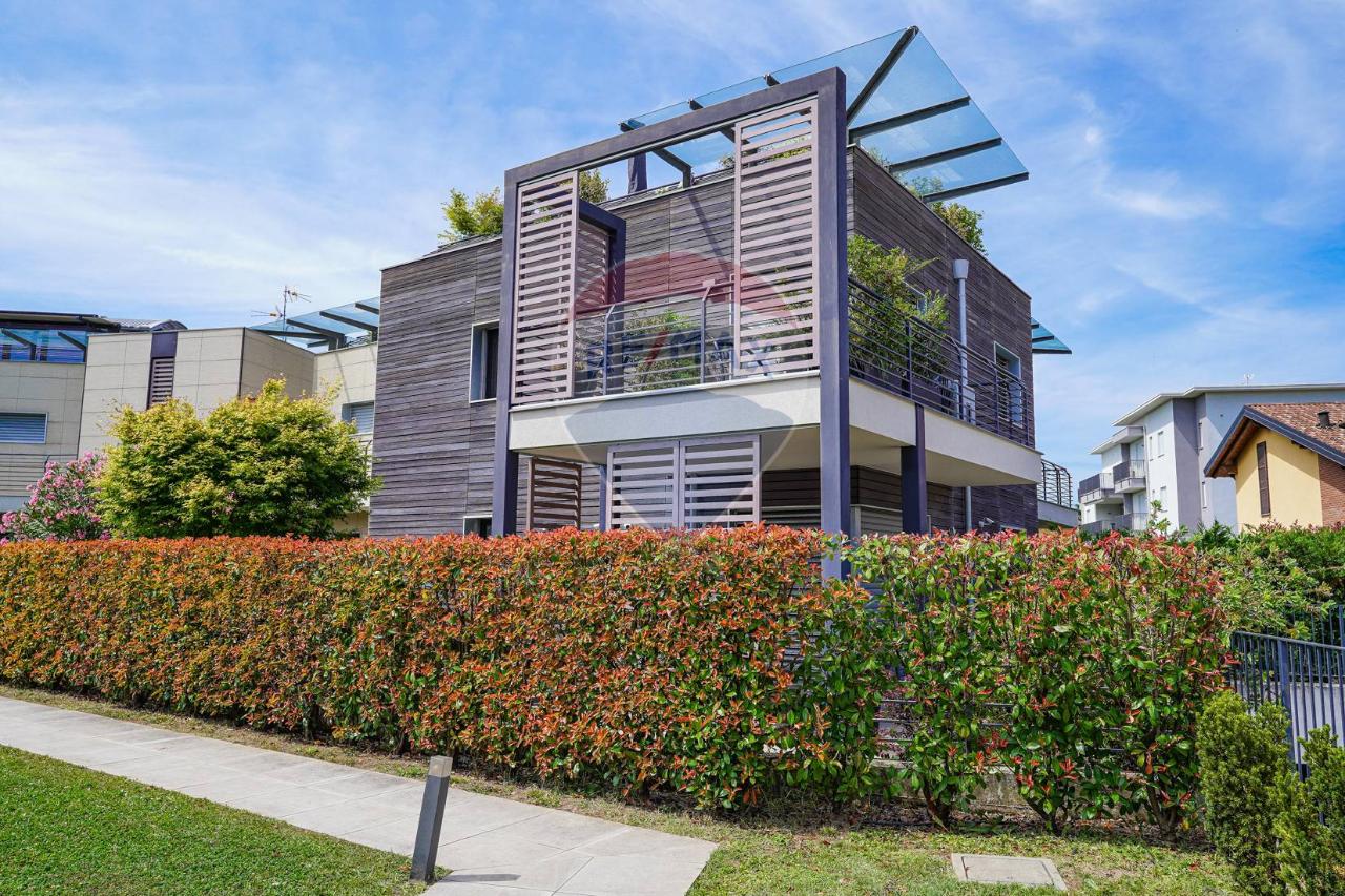 4 rooms Apartment in Cavenago di Brianza, Italy No. 232434