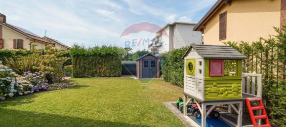 4 rooms Apartment in Cavenago di Brianza, Italy No. 232434 7