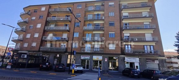 2 bedrooms Apartment in Rivoli, Italy No. 318330 2