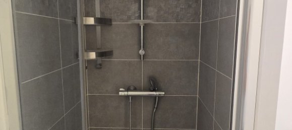 Apartamento de 2 dormitorios en Colombes, France No. 281510 9