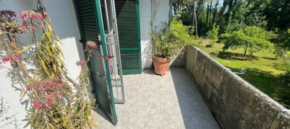 8غرفة منزل في Massa, Italy رقم 49403 5