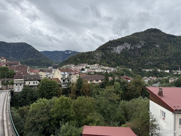 Apartamento de 2 dormitorios en Saint-Claude, France No. 355248