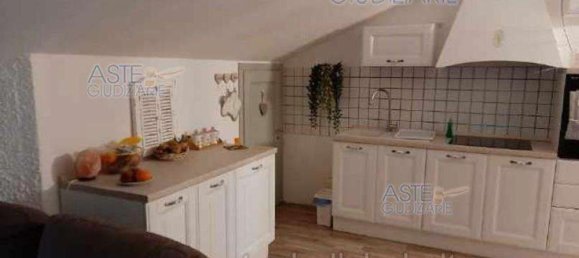 9 rooms House in San Giovanni in Marignano, Italy No. 13248 19