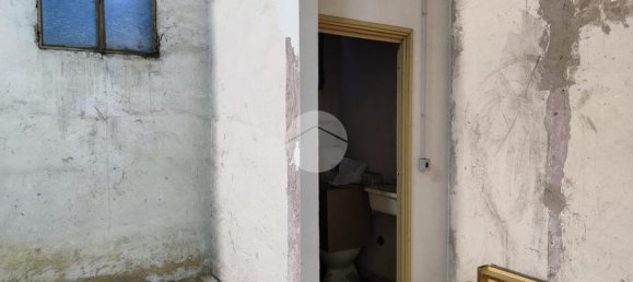  مرآب في Rome, Italy 100متر مربع رقم 359964 4