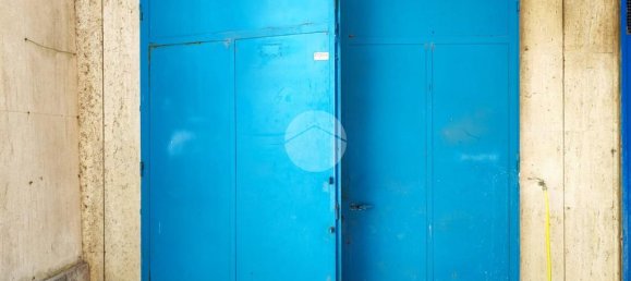  مرآب في Rome, Italy 100متر مربع رقم 359964 16