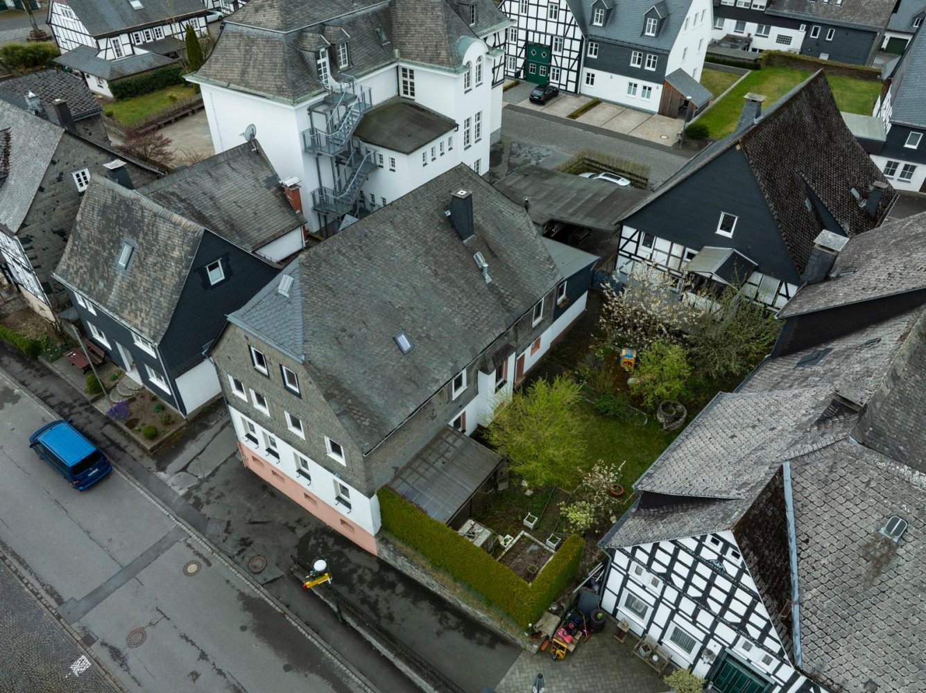 8 rooms Townhouse in Hochsauerlandkreis, Germany No. 277228