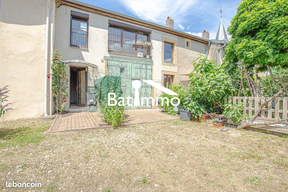 Duplex T2 em Cuvry, France N.º 275663