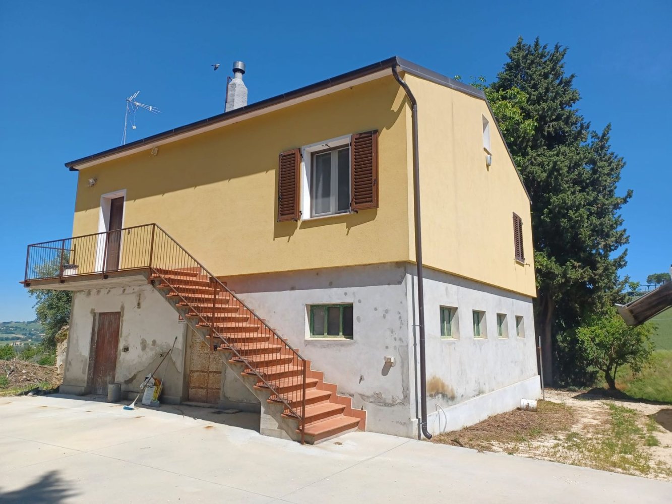 4 bedrooms House in Macerata, Italy No. 315296