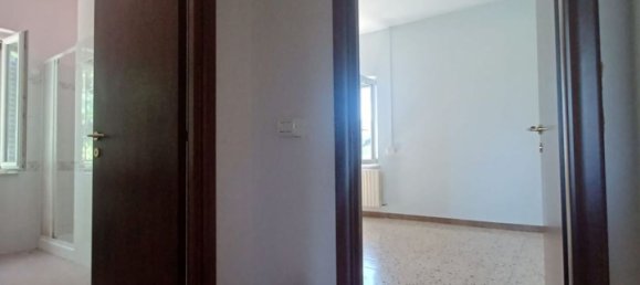 4 bedrooms House in Macerata, Italy No. 315296 7
