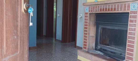 4 bedrooms House in Macerata, Italy No. 315296 3