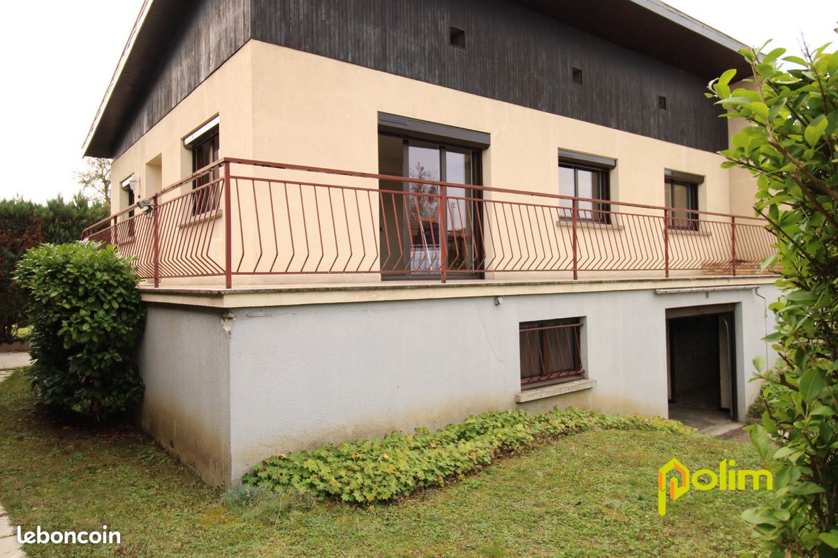 Casa de 3 dormitorios en Blenod-les-Pont-a-Mousson, France No. 239486