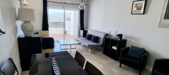 Apartamento de 2 dormitorios en Marbella, Spain No. 44974 11