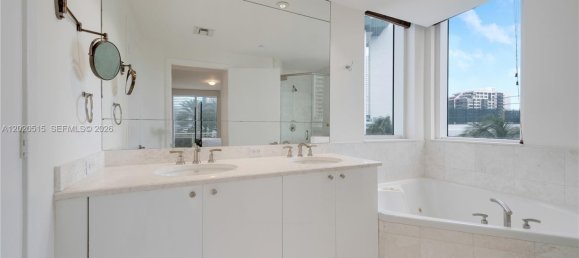 2 dormitorios propiedad comercial en alquiler en Miami, Miami-Dade, Florida, USA № 614909 8