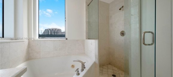 2 dormitorios propiedad comercial en alquiler en Miami, Miami-Dade, Florida, USA № 614909 7