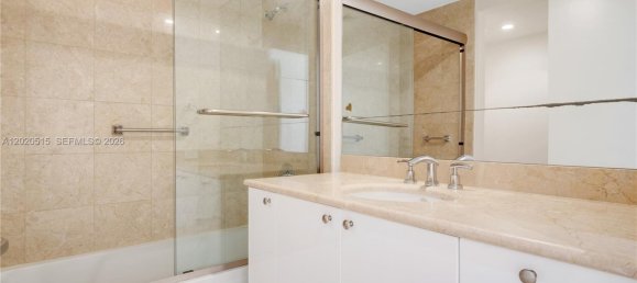 2 dormitorios propiedad comercial en alquiler en Miami, Miami-Dade, Florida, USA № 614909 5