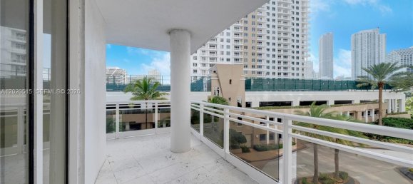 2 dormitorios propiedad comercial en alquiler en Miami, Miami-Dade, Florida, USA № 614909 15