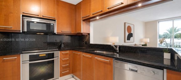 2 dormitorios propiedad comercial en alquiler en Miami, Miami-Dade, Florida, USA № 614909 11