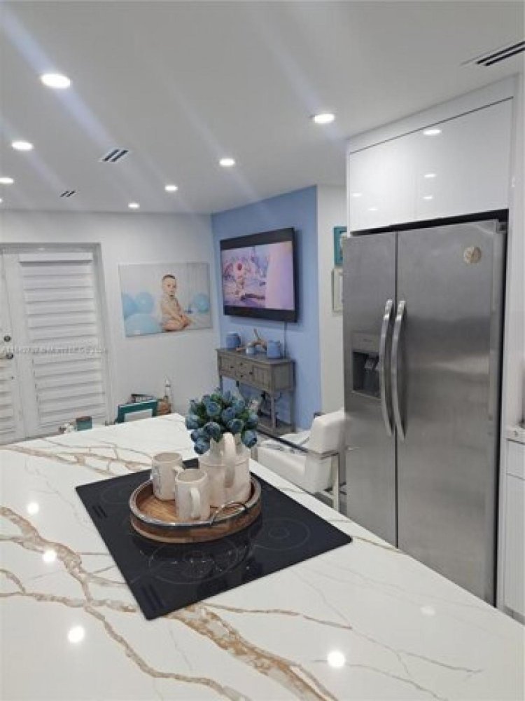 Casa de 3 dormitorios en Hialeah, USA No. 395223