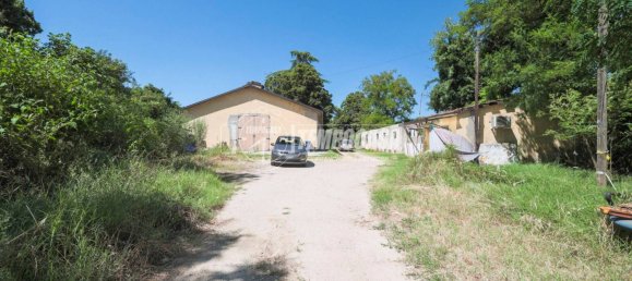 4 bedrooms House in Forlì, Italy No. 309256 12