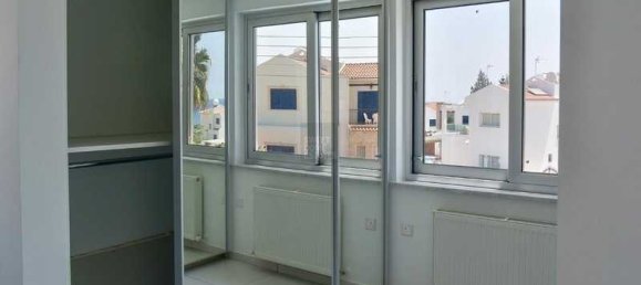 4 bedrooms House in Paralimni, Cyprus No. 7006 4