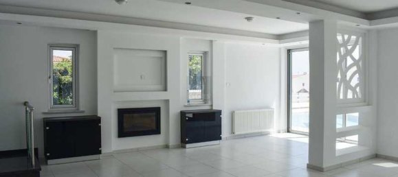 4 bedrooms House in Paralimni, Cyprus No. 7006 9