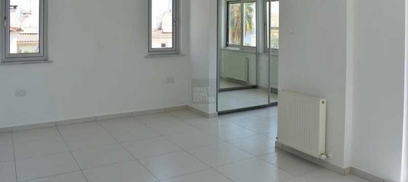 4 bedrooms House in Paralimni, Cyprus No. 7006 8