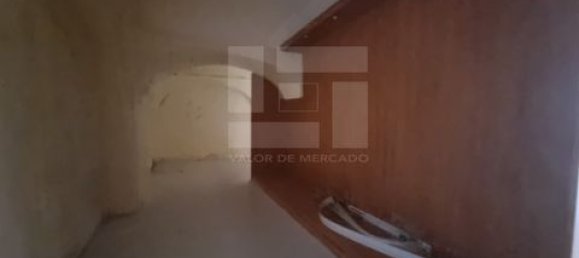 Propriété commerciale à Elvas, Portugal 100m² No. 86692 12